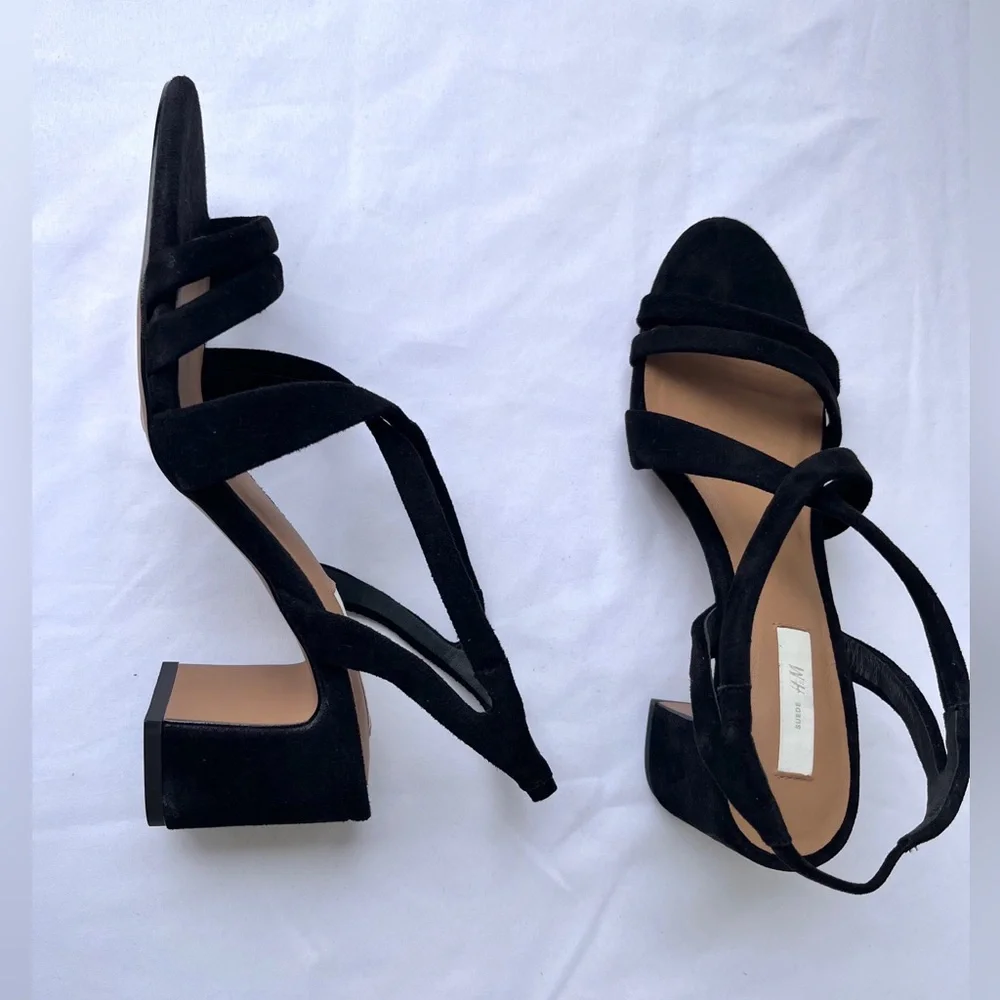 H&M | BNIB Suede Low Heel Sandals - Picture 7 of 16